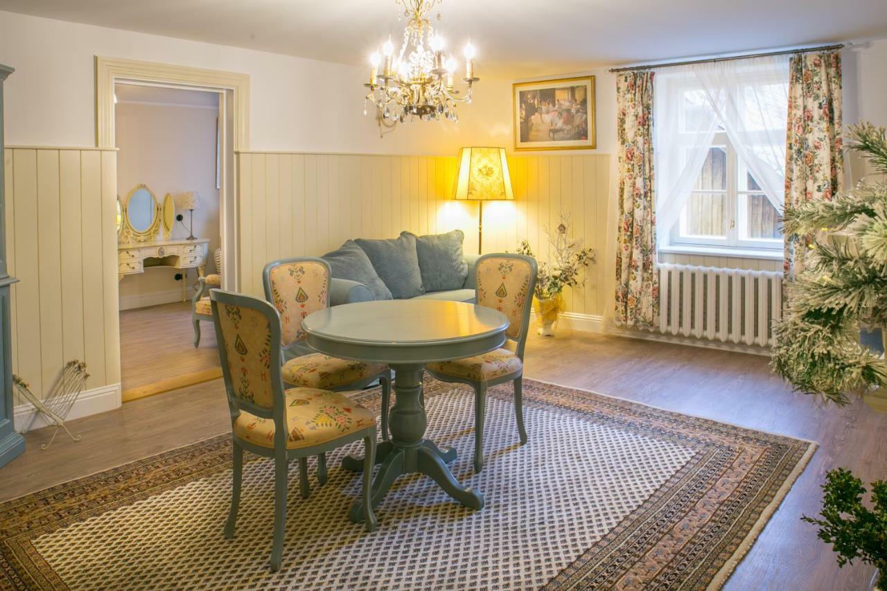 Romance Apartment Кулдіга Екстер'єр фото
